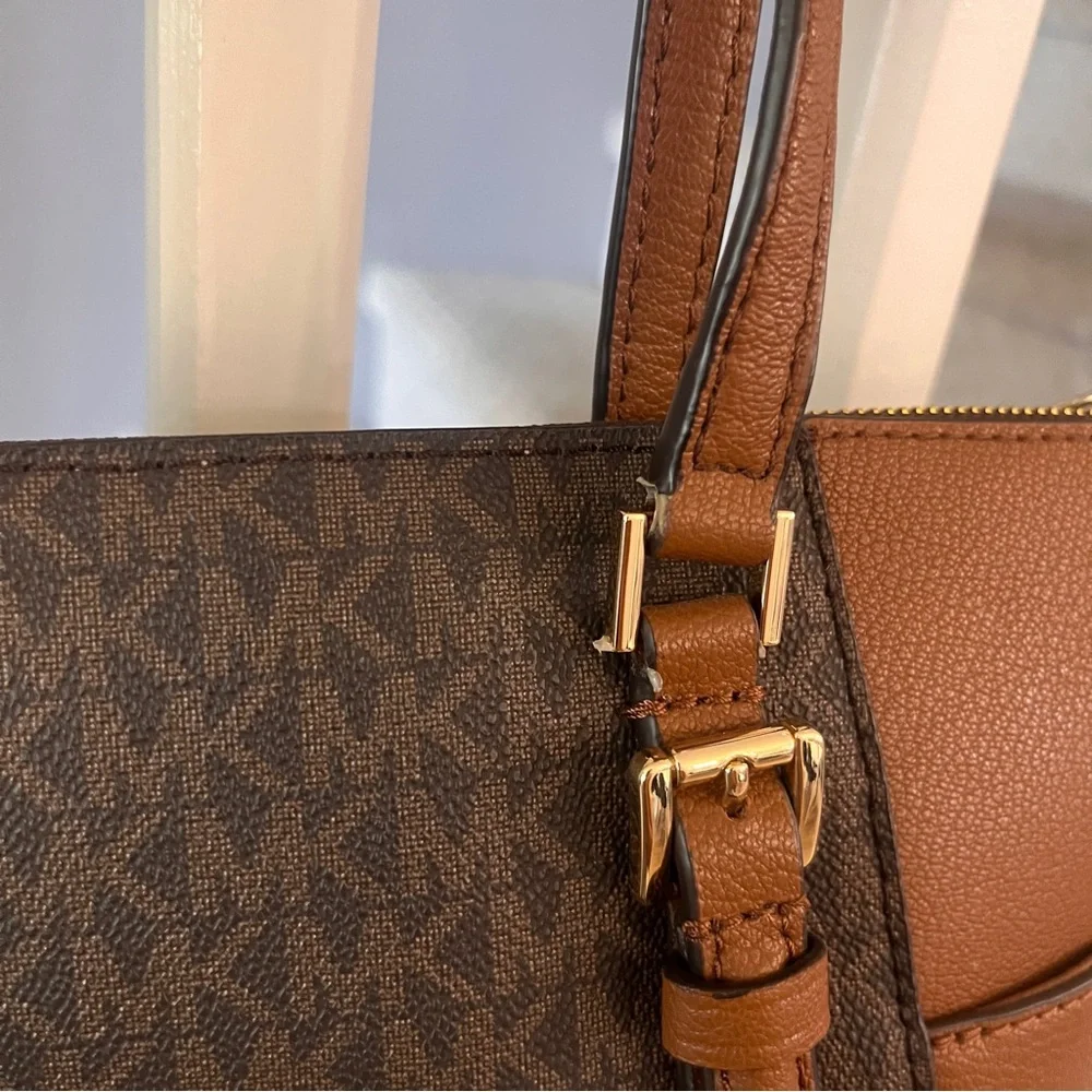 MICHAEL KORS CHARLOTTE LARGE TOP ZIP TOTE SHOULDER BAG MK BROWN - Picture 4 of 9